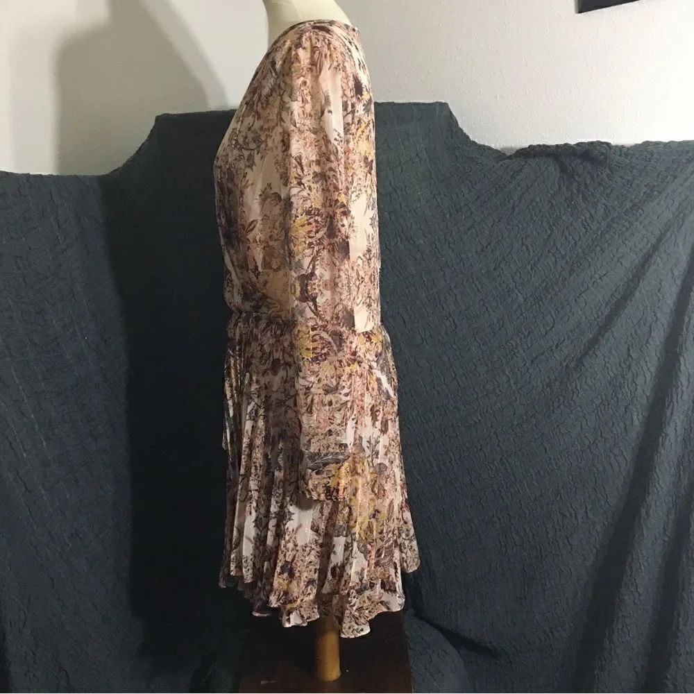 BCBGeneration Floral Pleated Dress Size Small - Picture 4 of 10